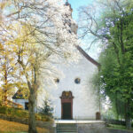 Bosseborner Kirche. Bild aller Jahreszeiten Winter Frühling Sommer und Herbst